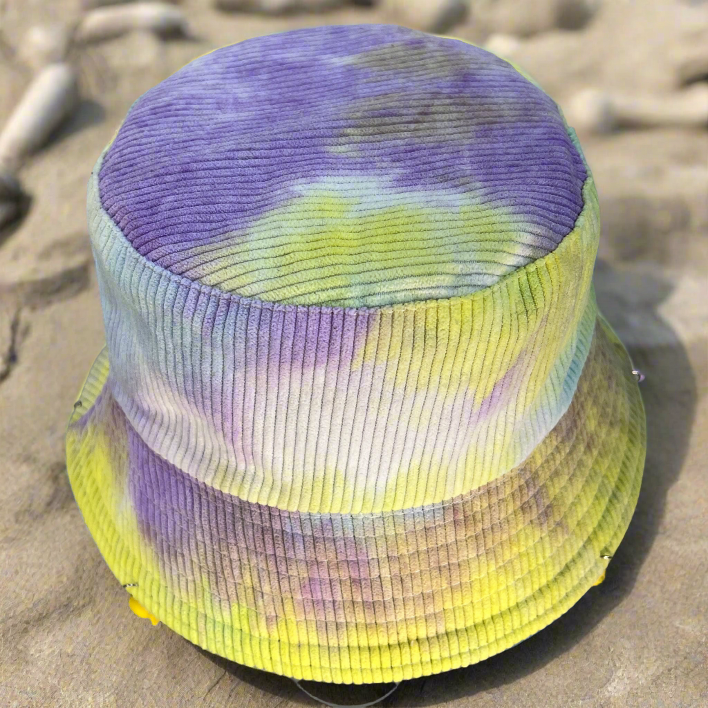 Surfing Corduroy Waves! Sea Life Chain and Charm Bucket Hat